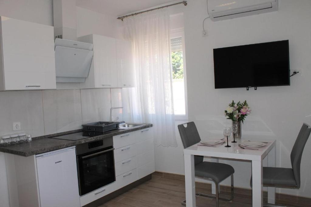 Jeta 2 Studio & Rooms Zadar Luaran gambar